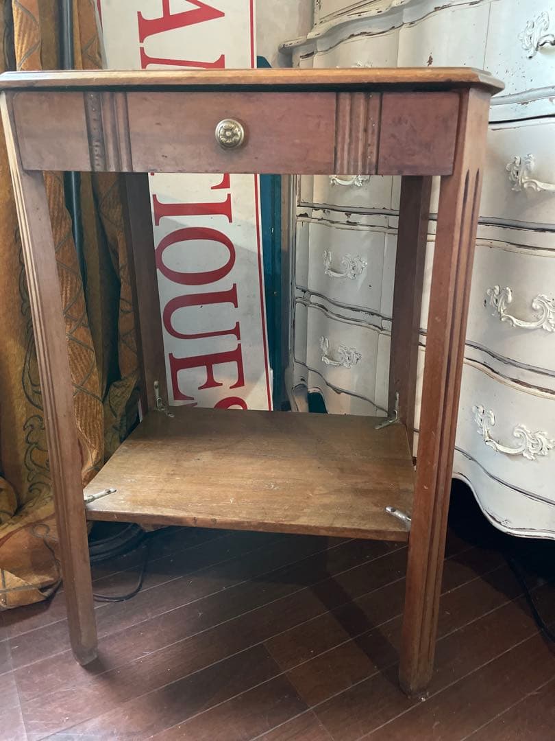 flower popsアンティーク　家具　サイド　ベッド　テーブル　飾り台