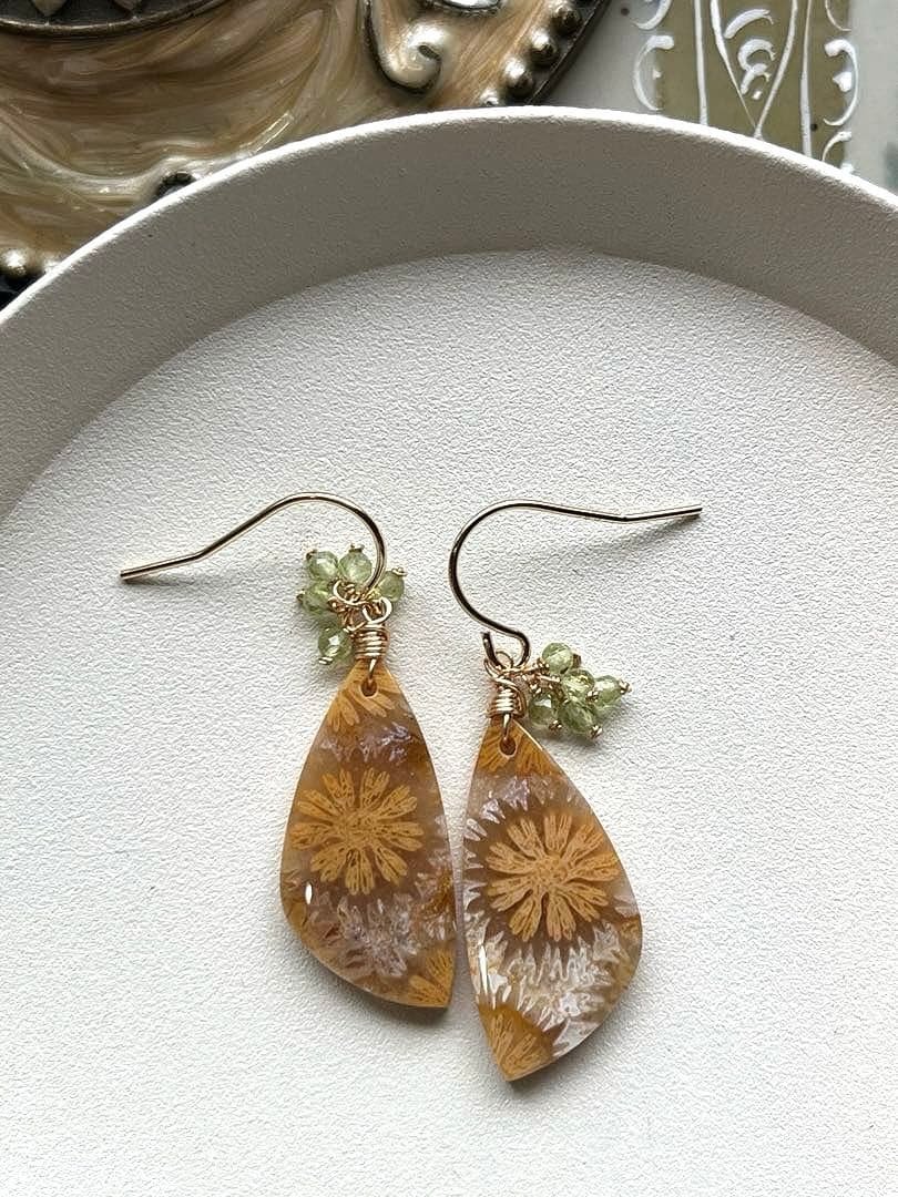 Kaya様✴︎イエローフォッシルコーラルチャーム&フォッシルコーラルネックレス