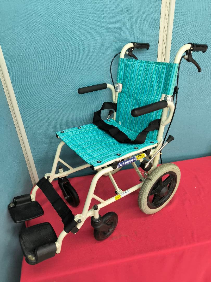 旅行、お出かけに最適！カワムラ　アルミ簡易車いす 旅ぐるま　KA6