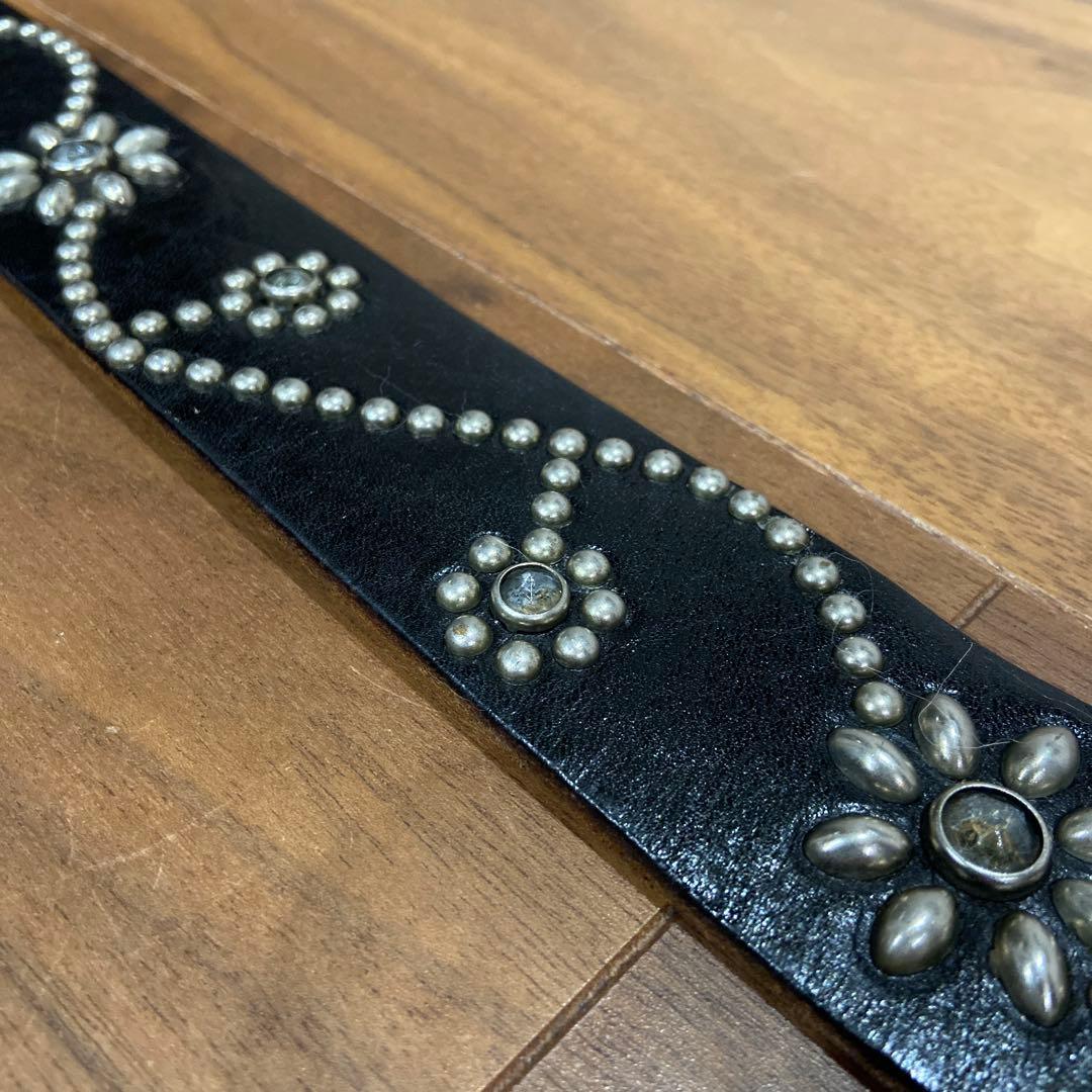 HTC フラワースタッズ クリアストーン ブラックレザーベルト 34inch