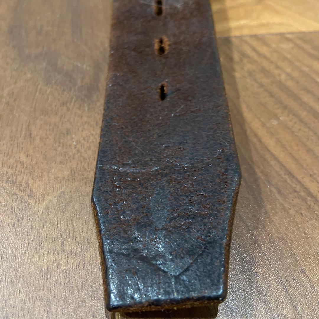 HTC フラワースタッズ クリアストーン ブラックレザーベルト 34inch