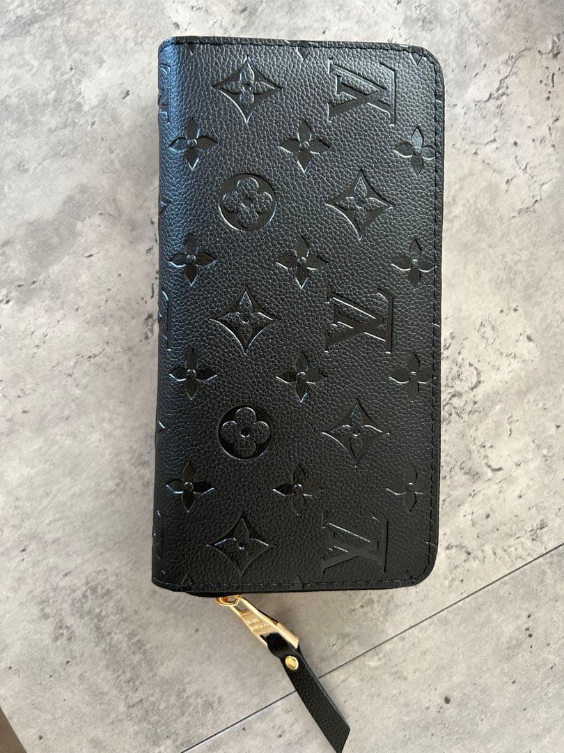 ブラック 長財布　財布