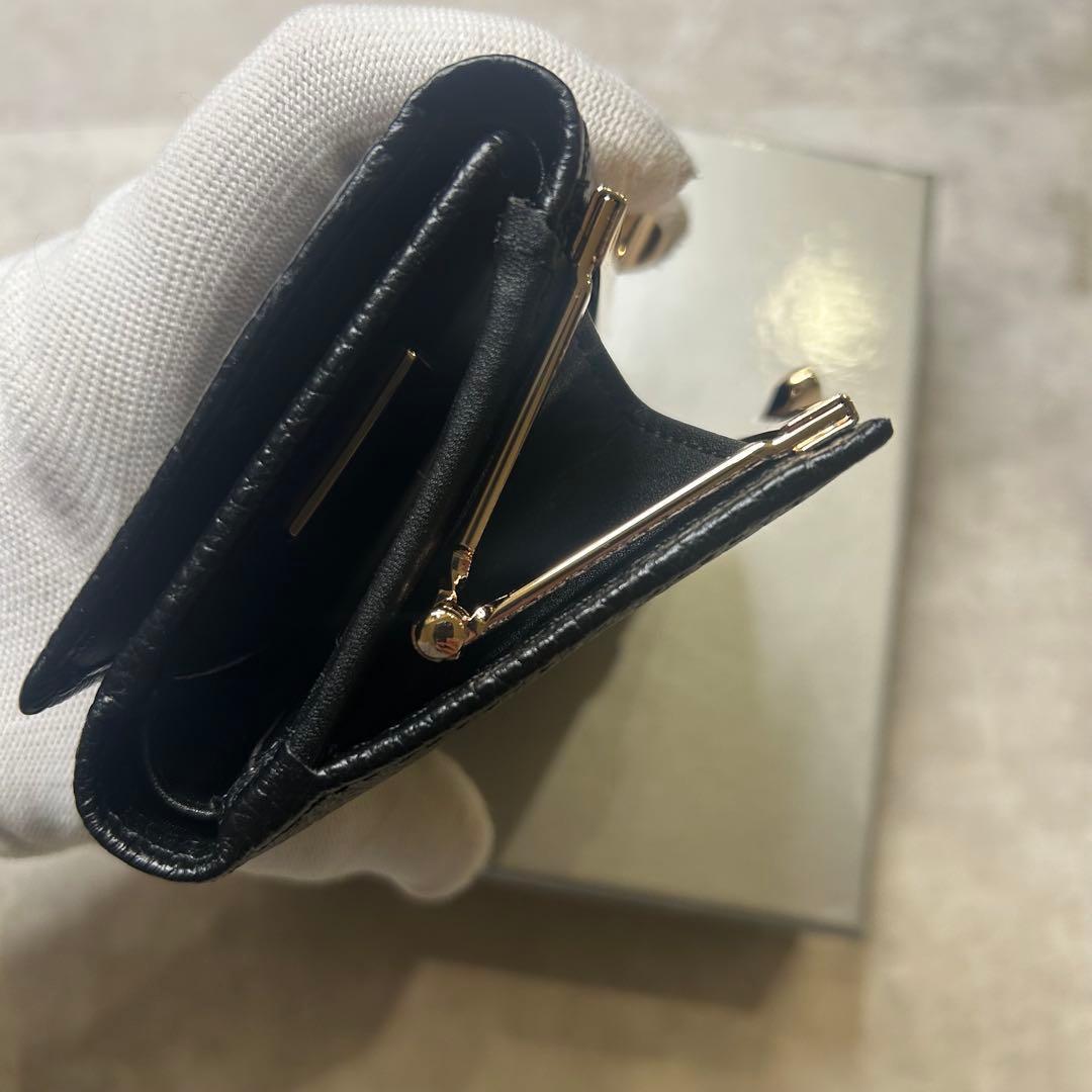 新品未使用☆大人気 ヴィヴィアンウエストウッド ブラック がま口 三つ折り財布