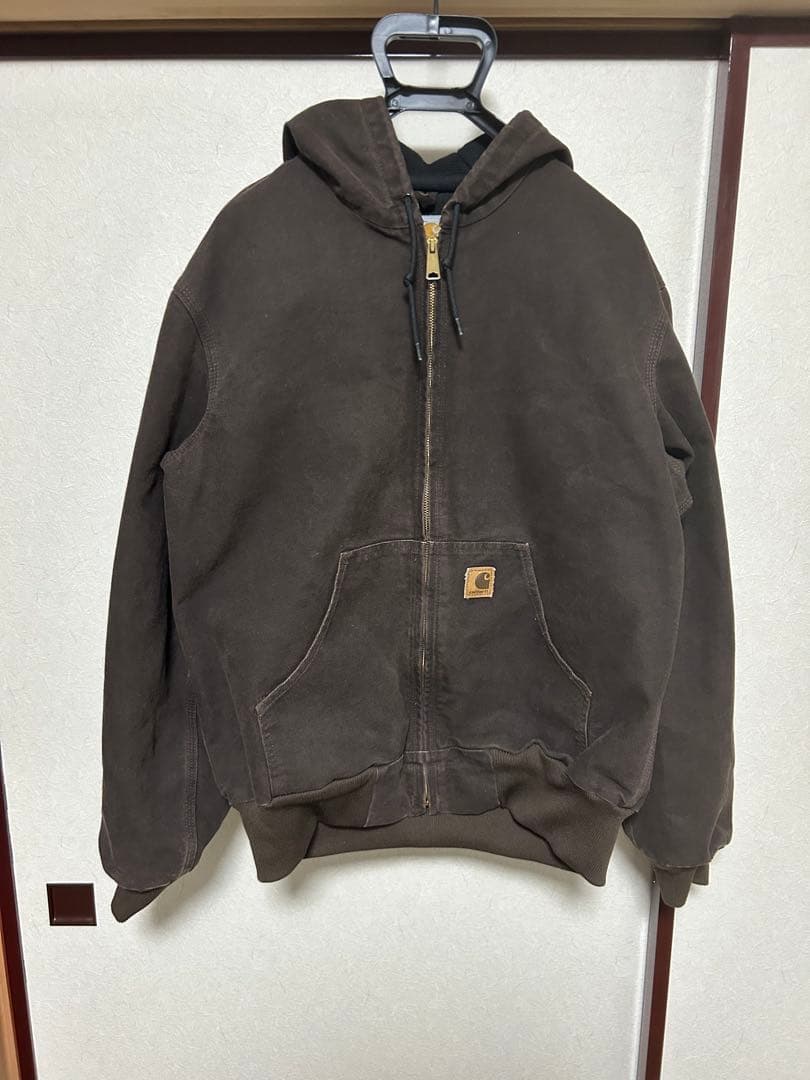 Carhartt カーハートアクティブジャケット　ダークブラウン(DKB)