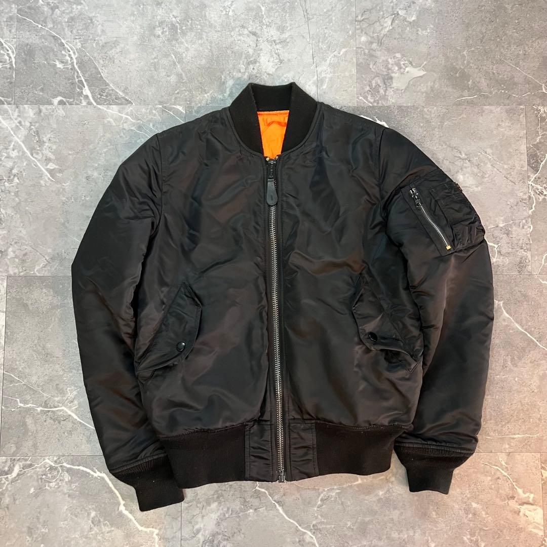 ALPHA INDUSTRIES フライトジャケット MA-1 ブラック　短丈