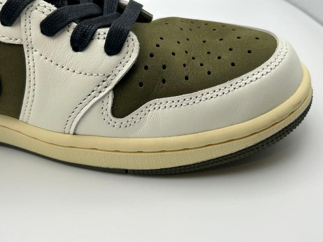 NIKE エア ジョーダン 1 LOW トラヴィススコット　コラボモデル