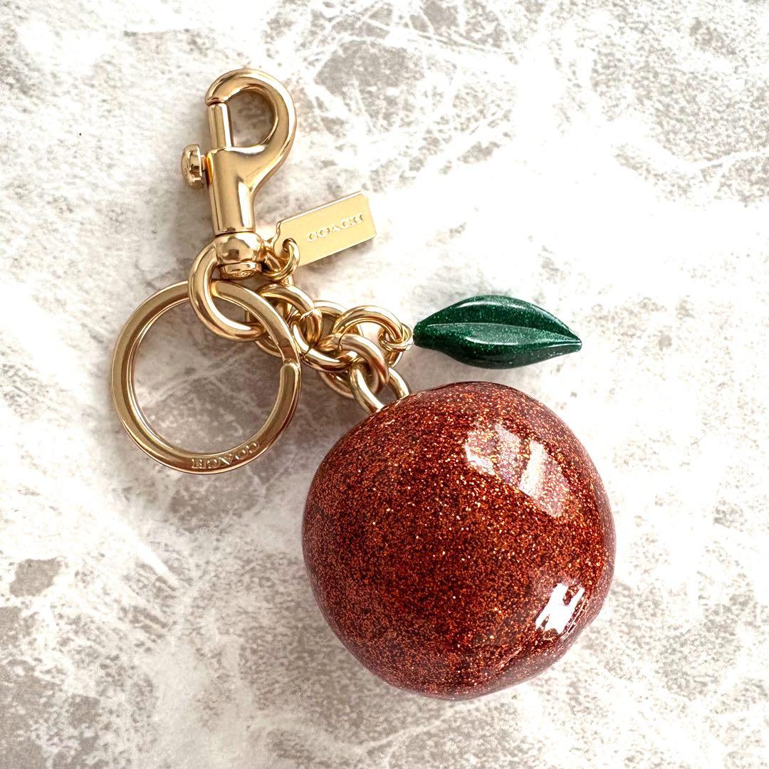 希少＊新品☆COACH コーチ　オレンジ　キーホルダー　バッグチャーム　ラメ