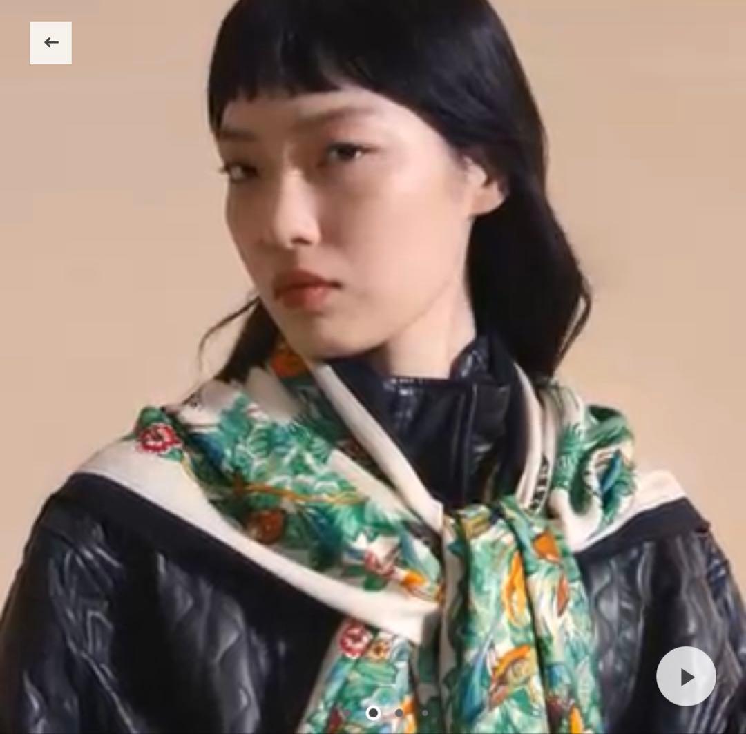 エルメス　ジャングル　ラブ　トライアングルジェアン　カシミヤシルク　スカーフ