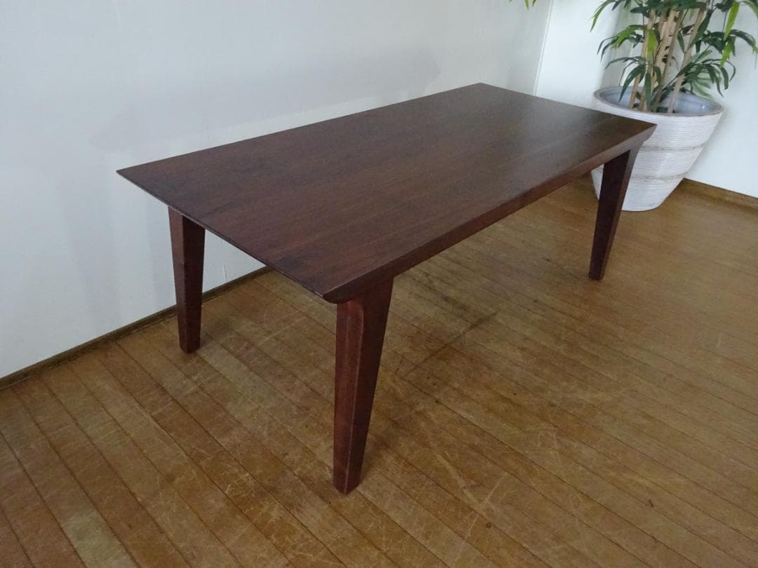 フランボワーズ　IDC大塚家具　　ハイヒールセンターテーブル　ローテーブル