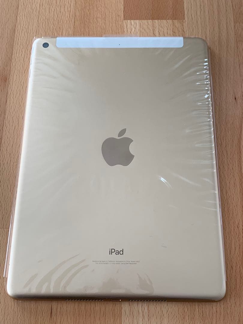 iPad 第5世代 Wi-Fi＋cellular 32GB（ゴールド）