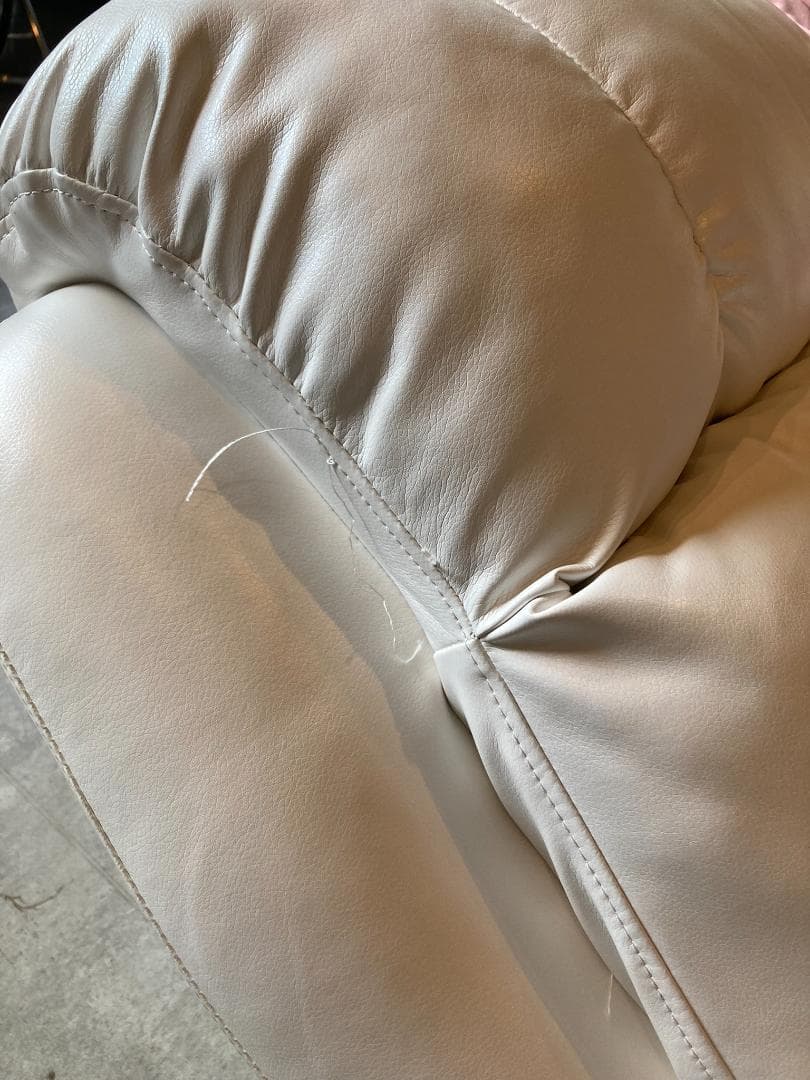 リクライニングホワイトチェア マツエク