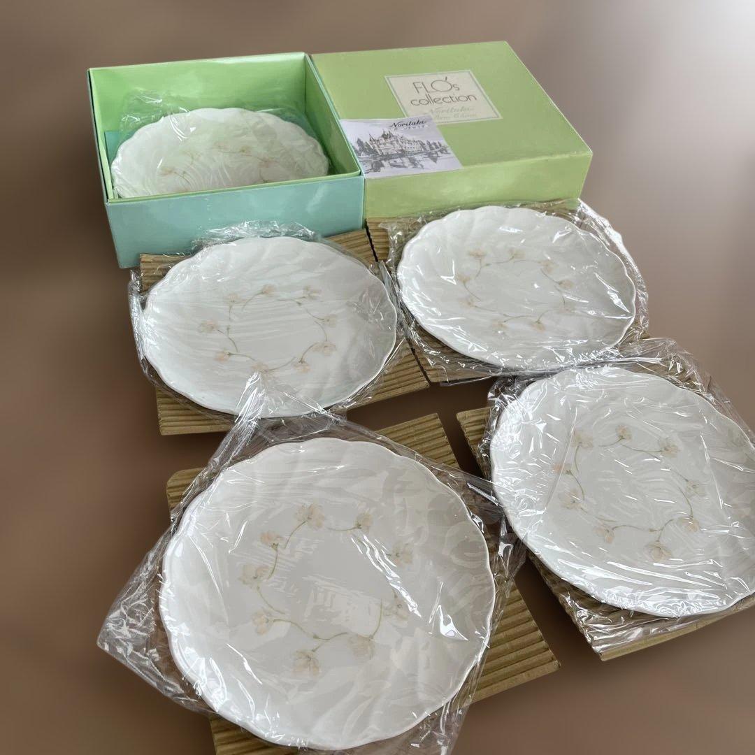 新品未使用：FLO's collection 花柄 ケーキ皿5枚セット ノリタケ
