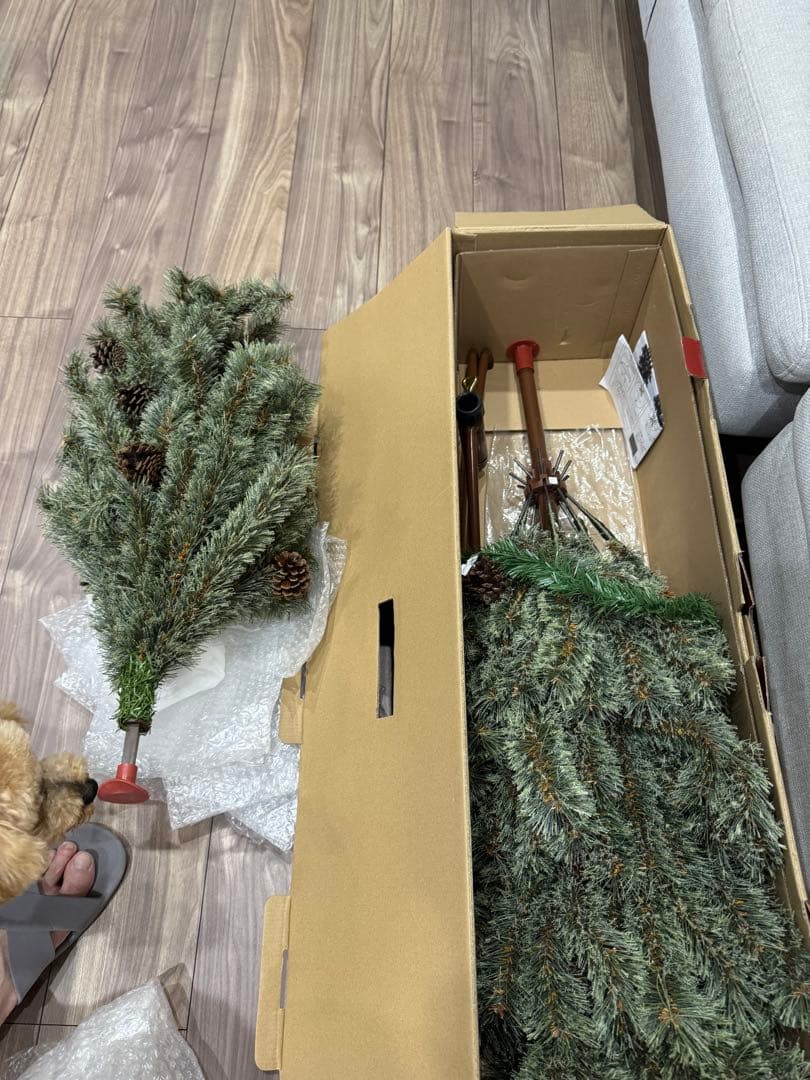 クリスマスツリー LEDライト付き オーナメント付き送料込み