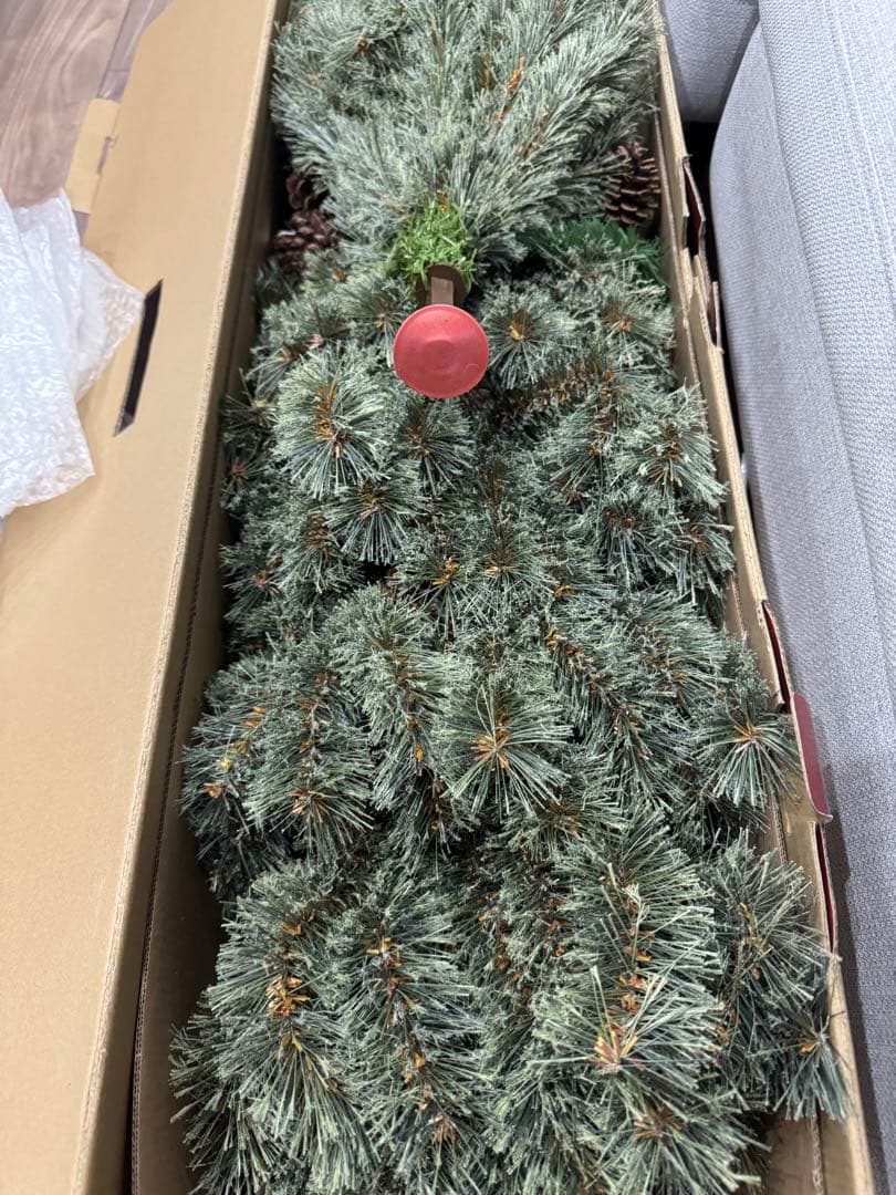 クリスマスツリー LEDライト付き オーナメント付き送料込み