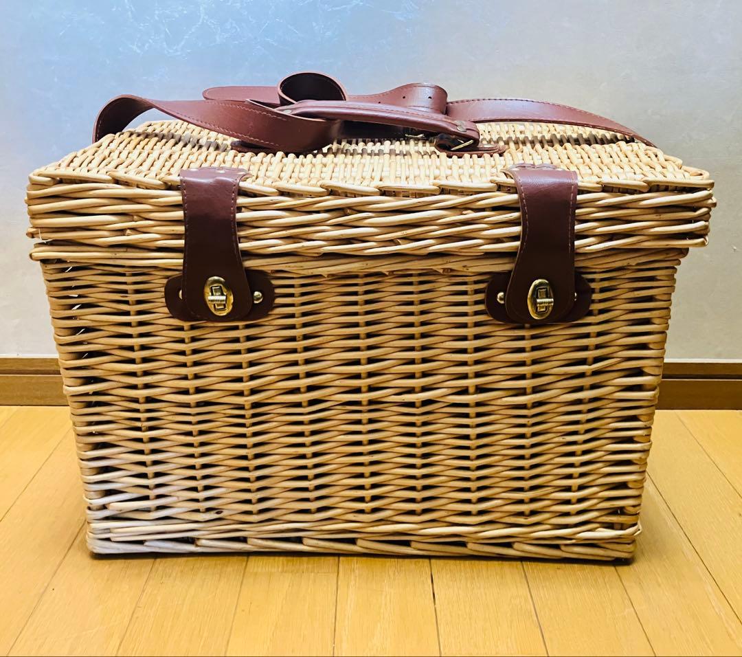 バスケット フタ付 緑中布あり　北欧 藤 ラタン ピクニック カゴ　多用途