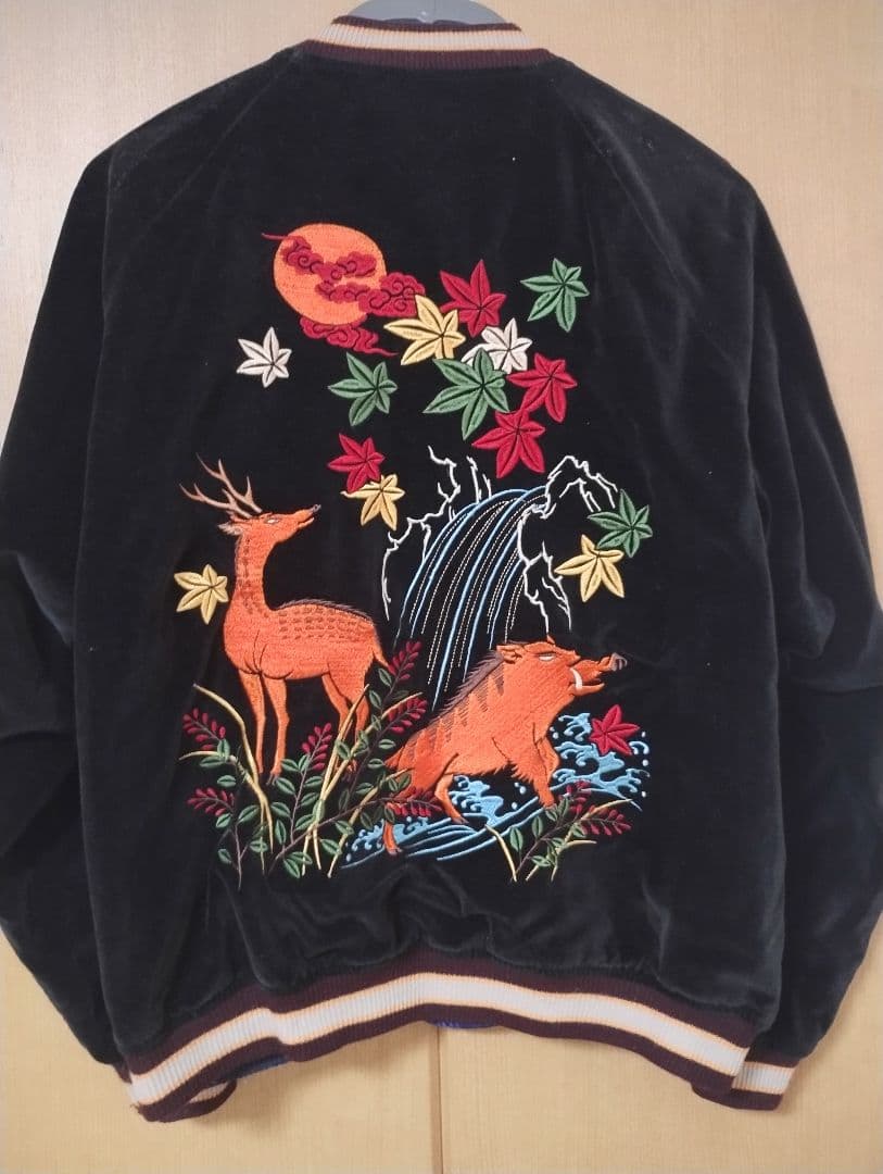 【値下げ】CROPPED HEADS スカジャン 黒 刺繍 別珍 花札