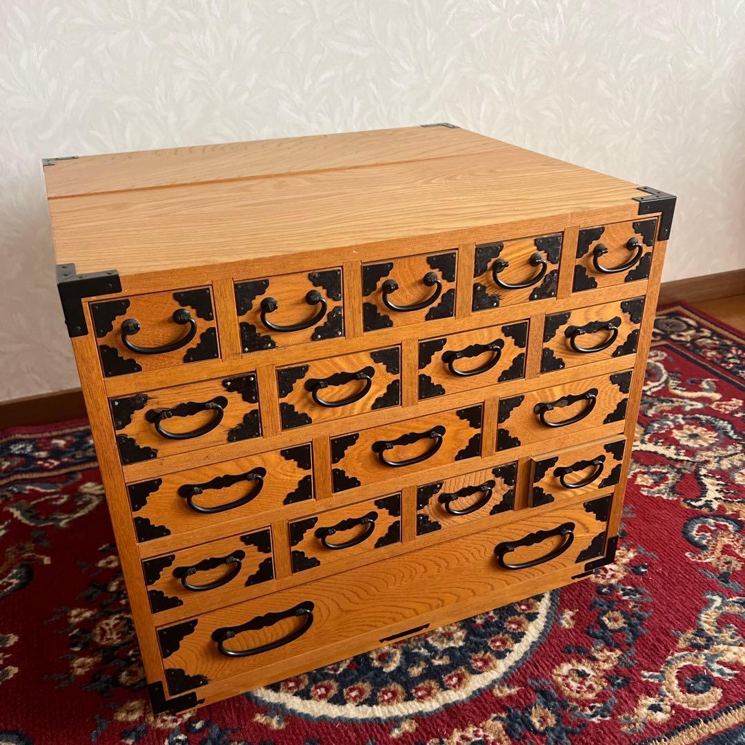 Aliです。骨董品　薬箪笥　薬箱　小箪笥　5段小引き出し17杯