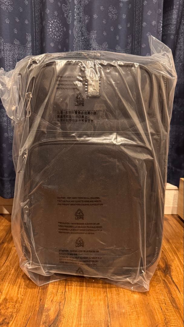 トラベルプロ Flightcrew5 シリーズ スーツケース Jフック付き