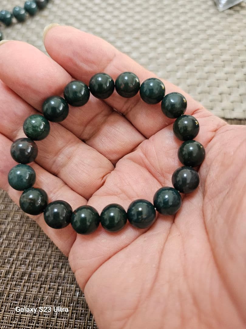 出雲瑪瑙　碧玉１０mm１８石ブレスレット