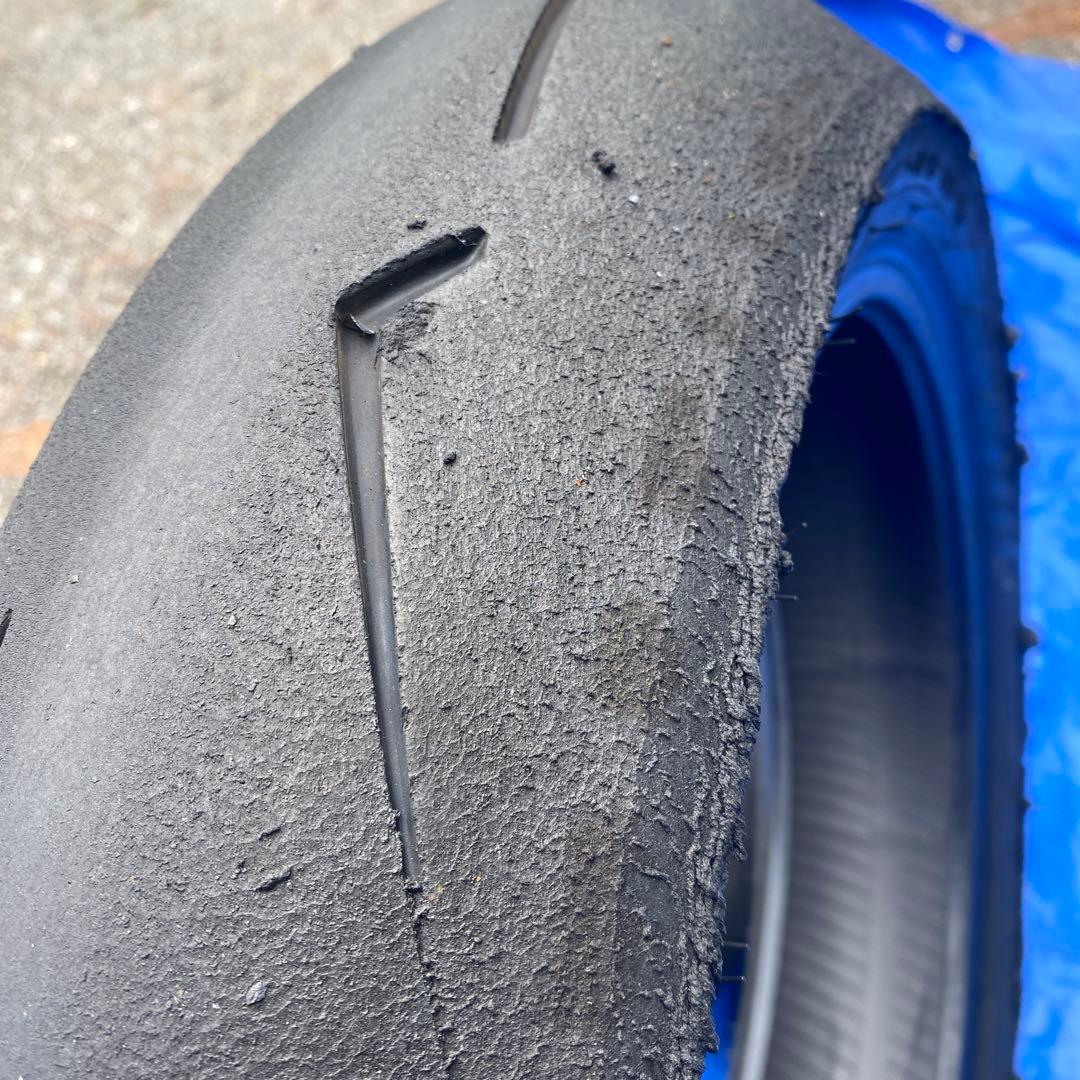 ピレリスーパーコルサ V4 110/70 R 17 140/70 R 17