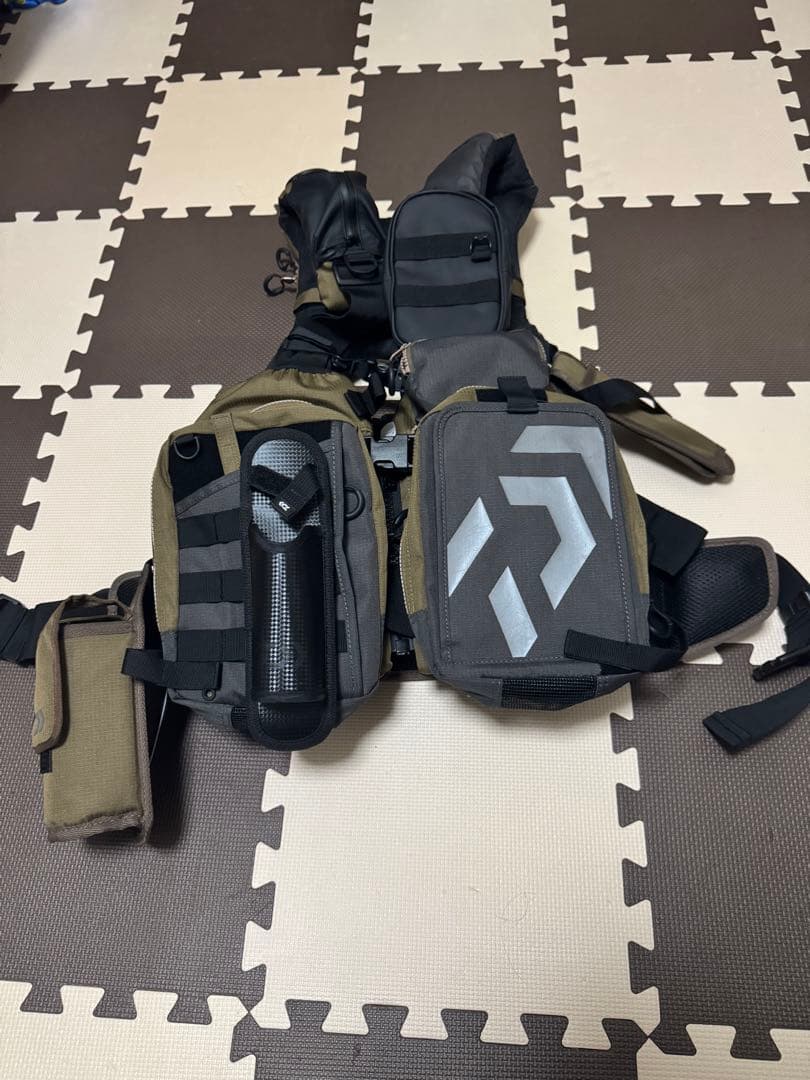 ダイワ　フローティングベスト　ベンチクールゲームベスト　ライフジャケット