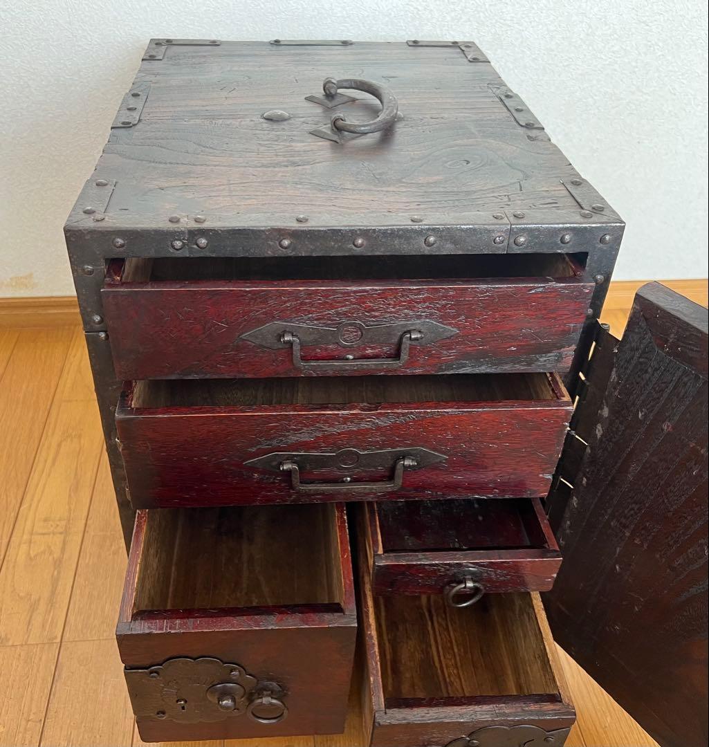骨董品 船箪笥 時代箪笥 木製 鉄金具 鍵付 アンティーク 小引出(5ヶ所)