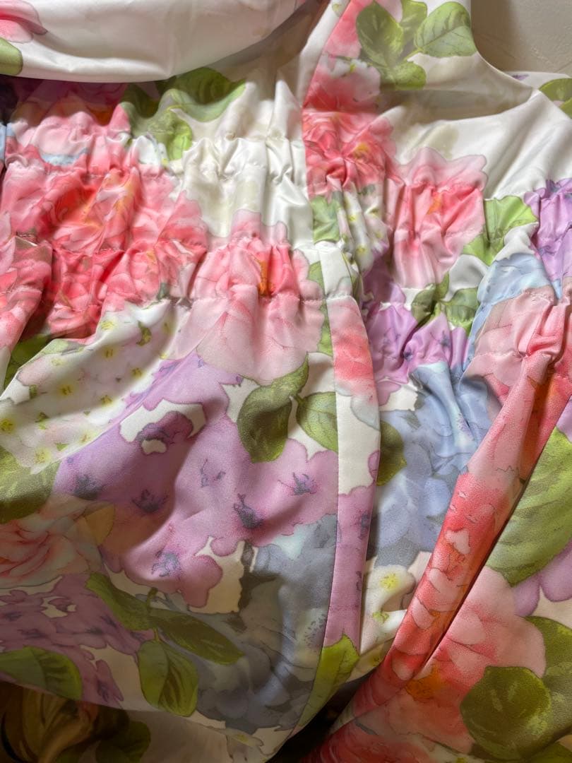 【新品未使用】シズカコムロ　花柄　ジャケット　サイズ42 定価61950円