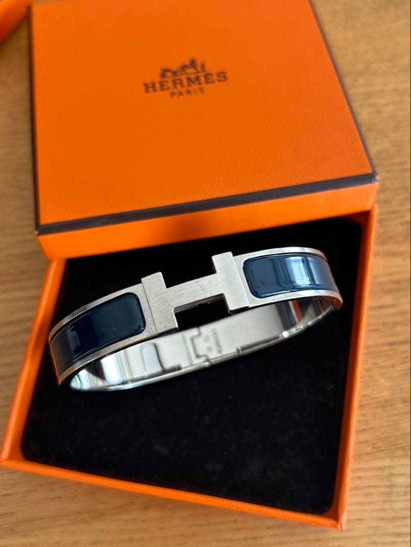 HERMES ネイビー Hロゴバングル　クリッククラック