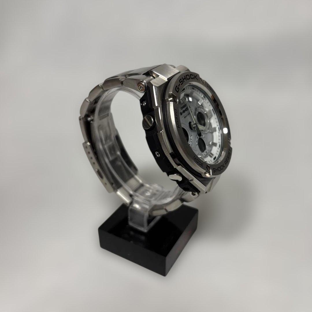 i*u様 メンズ腕時計　　　　　　　　　　　　G-SHOCK (電波ソーラー)