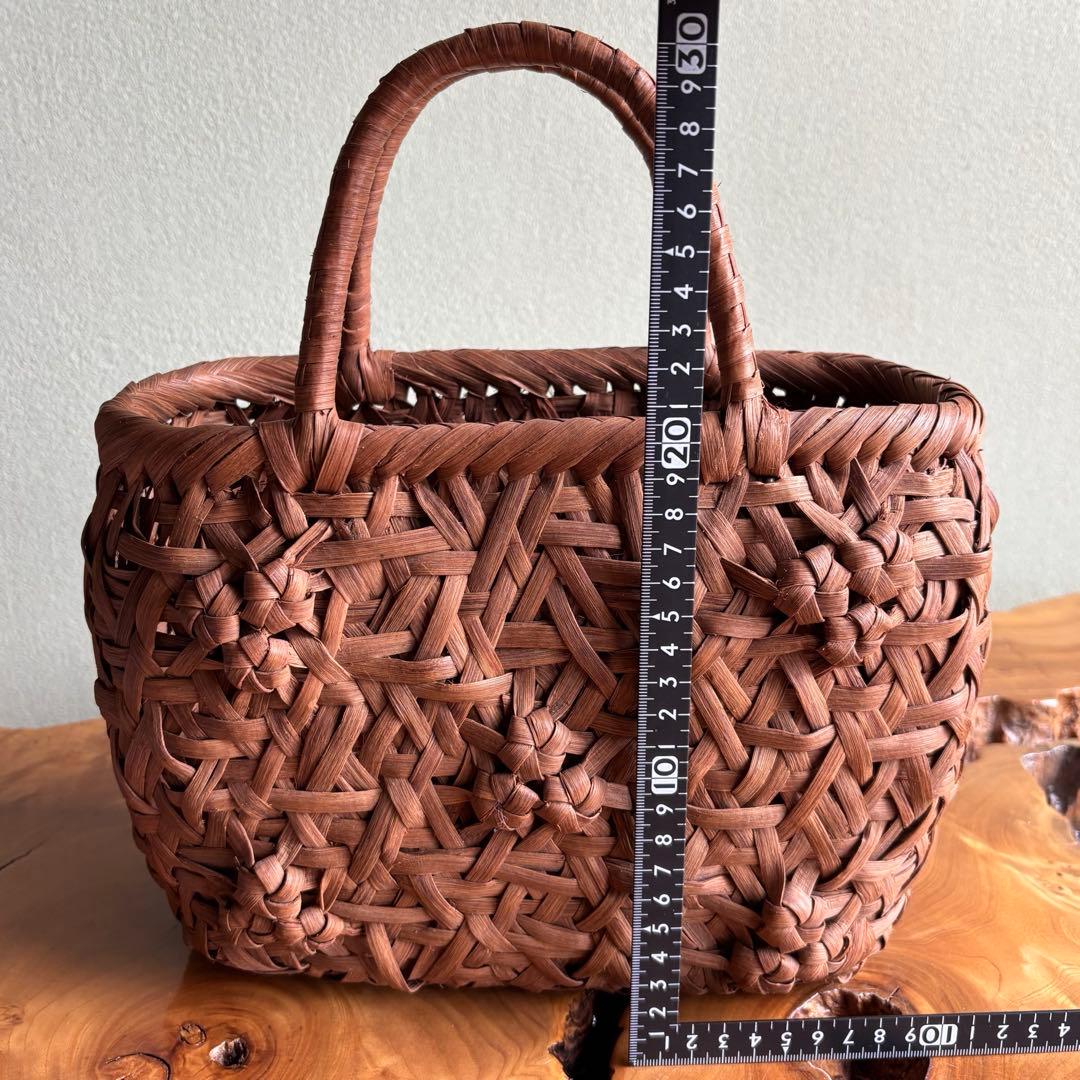 山葡萄バッグ　乱れ編み　花編み カバン かばん