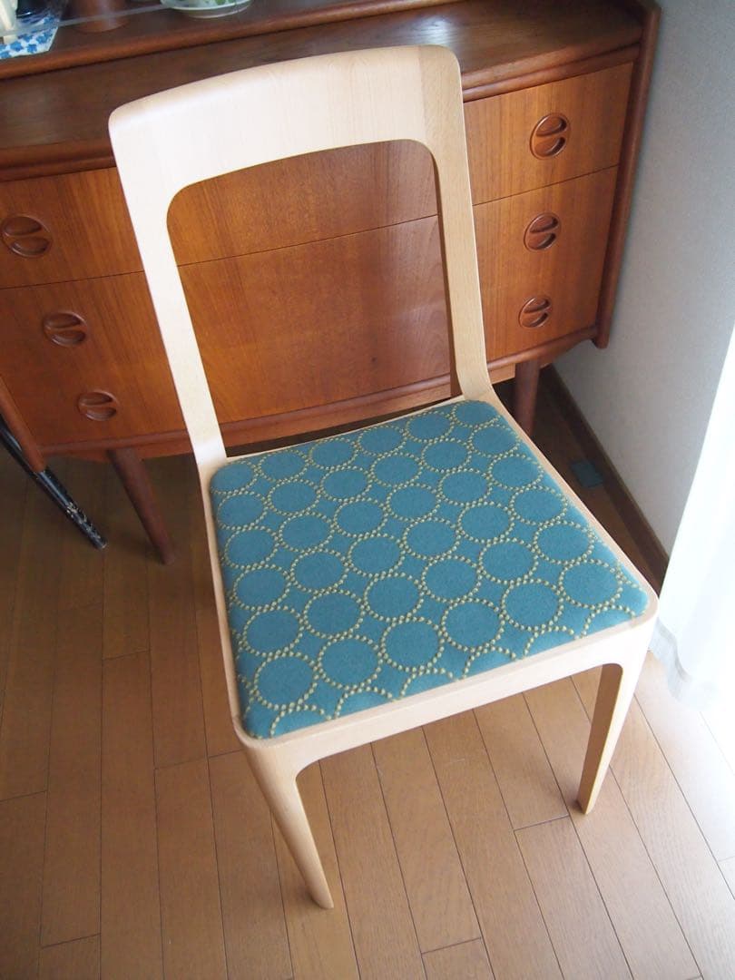 ミナペルホネン マルニ木工 HIROSHIMA チェアA ハンドメイド 生地