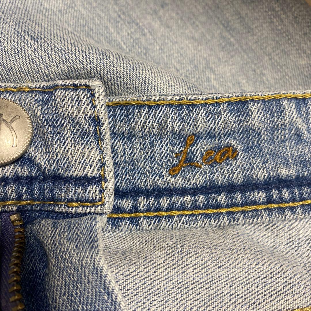 YANUK ヤヌーク ボーイズストレート\"LEA\" レア ダメージ　22 デニム