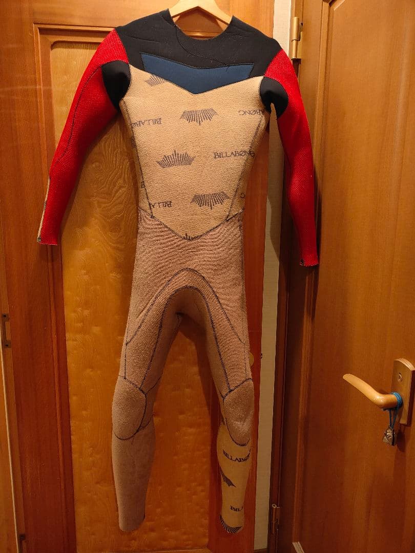 【美品】BILLABONG　正規品　高級ウエットスーツ　セミドライ　ノンジップ