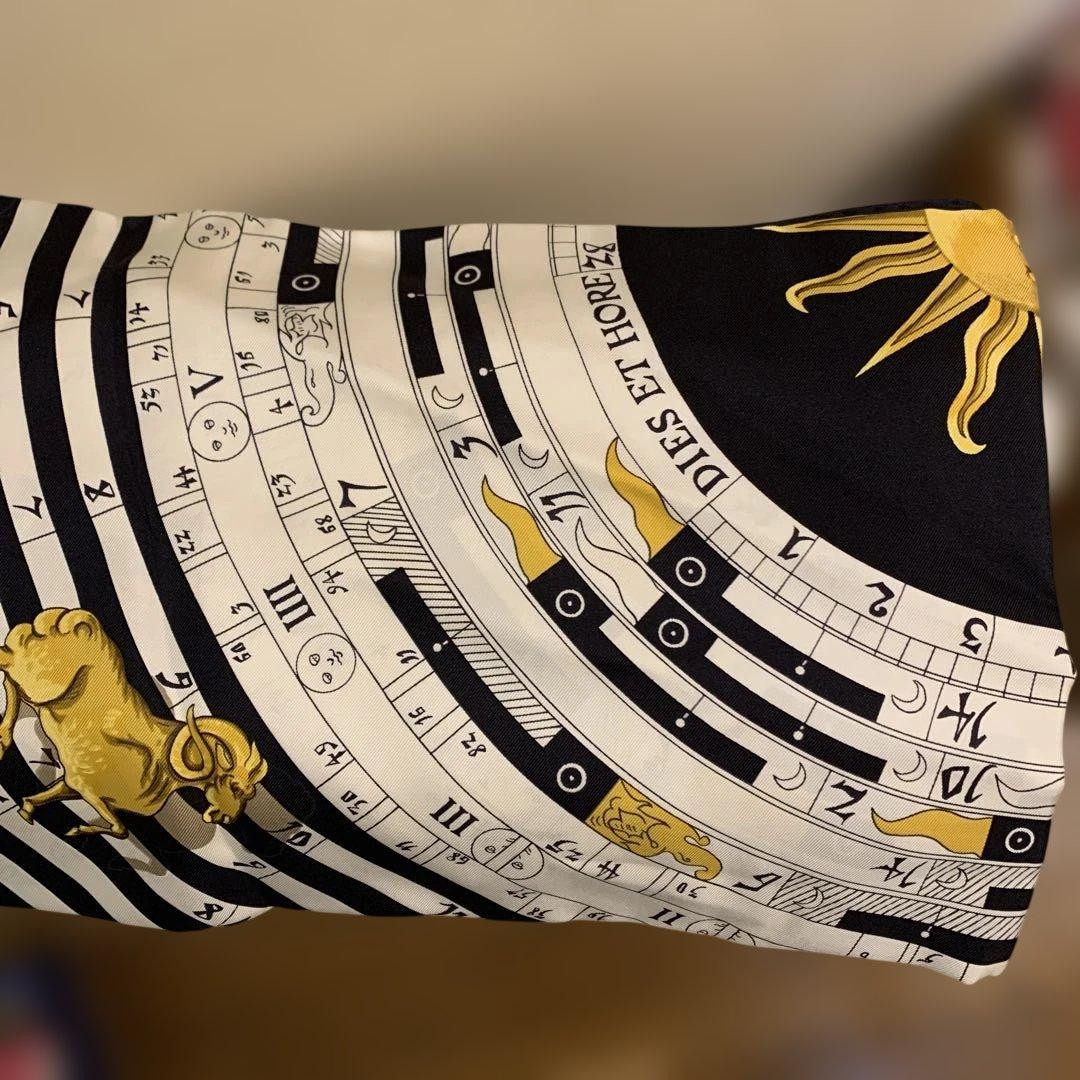 【未使用】　エルメススカーフ　カレ90 「DIES ET HORE」 占星術