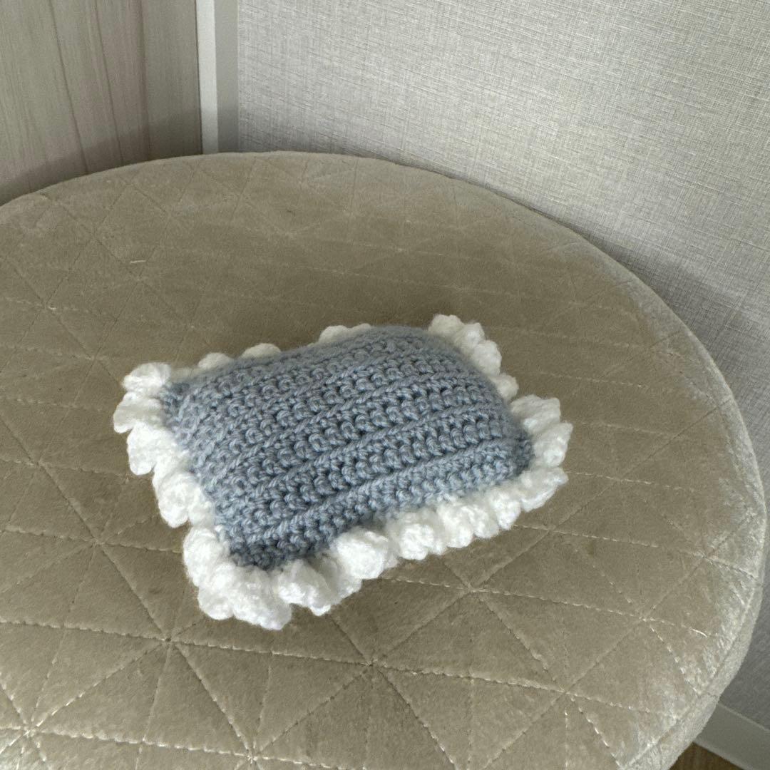 【海外アーティストハンドメイド】　本物毛糸クッション