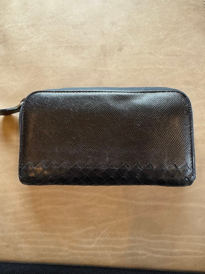 ボッテガヴェネタ　パイソンブラックレザー長財布 編み込みデザイン