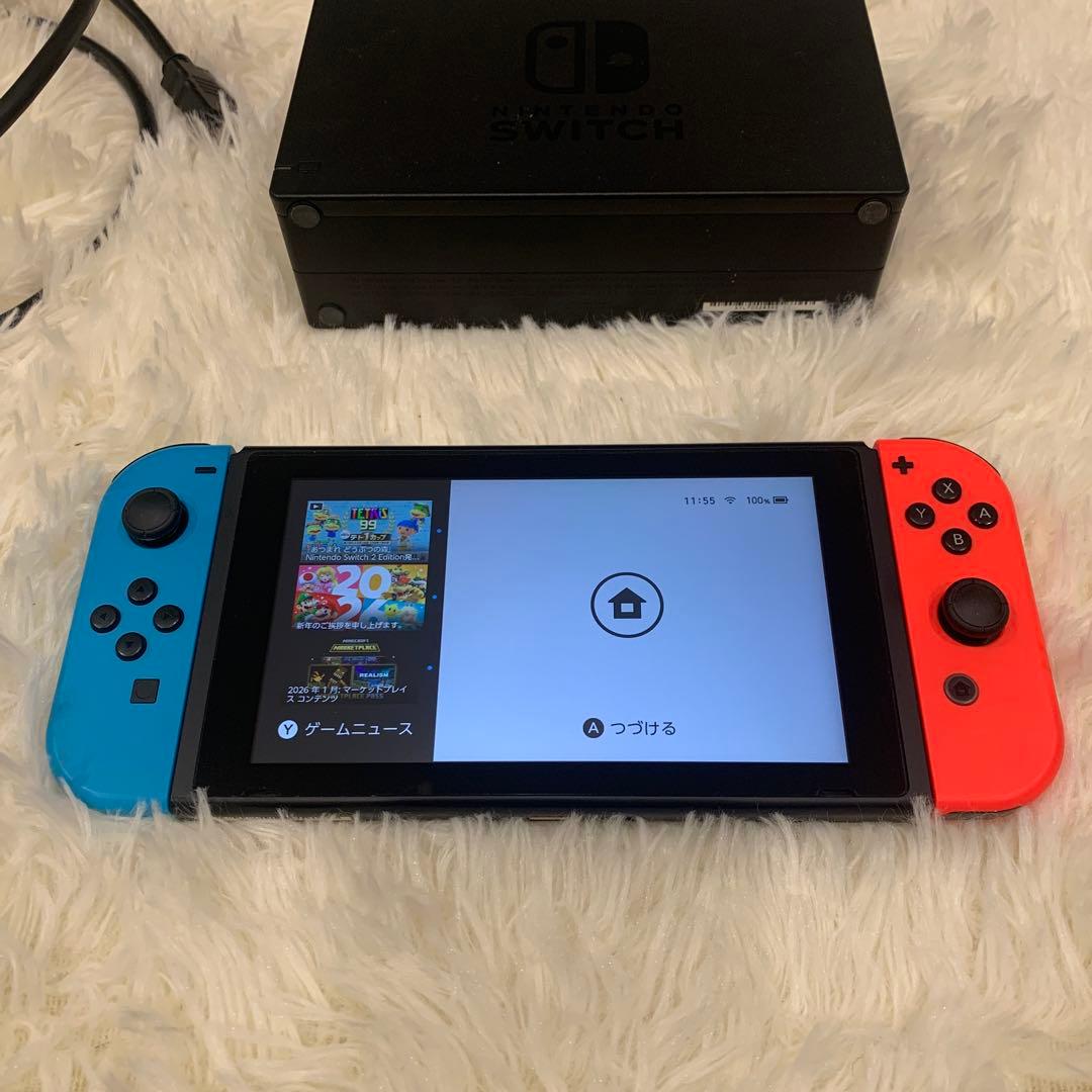 シュシュ様 Nintendo Switch 本体 青/赤