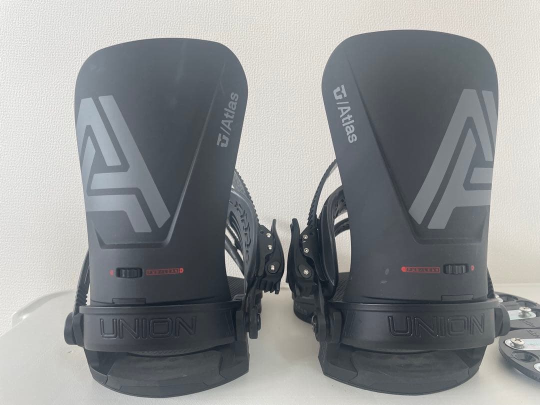 スノーボード UNION ATLAS ビンディング　　極美品　使用回数1回