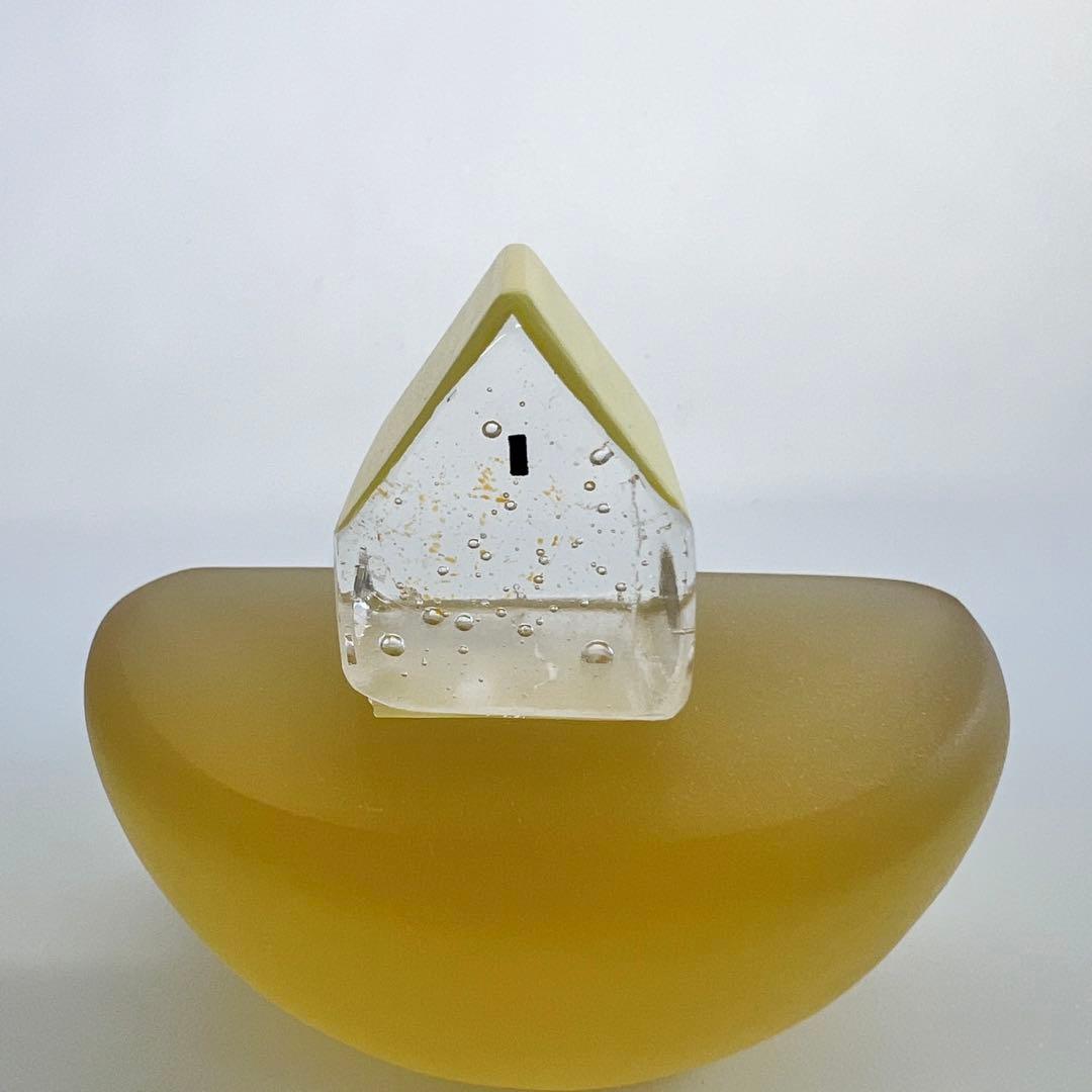 メロウグラスさんの黄色い屋根のお家