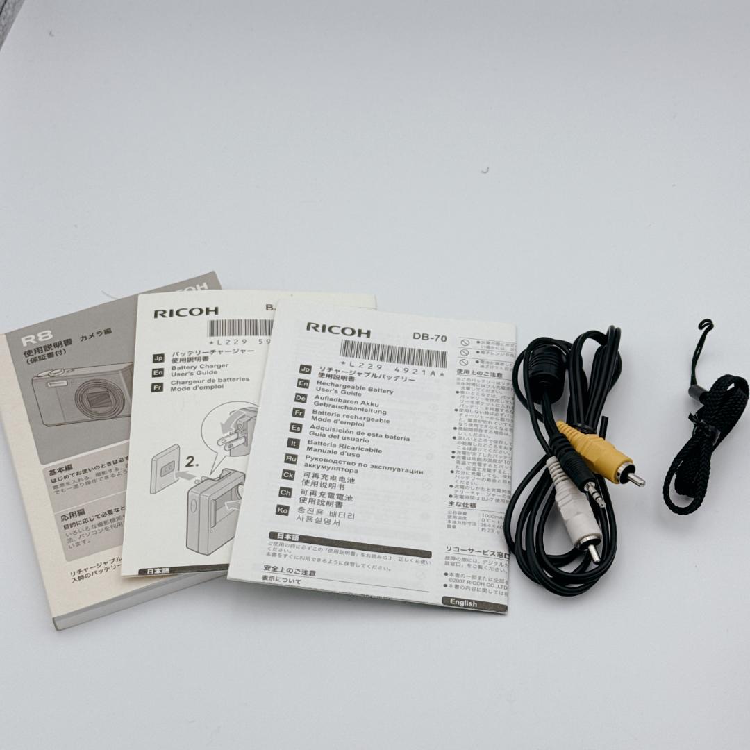 【極美品】RICOH リコー コンパクトデジタルカメラ R8 ブラック