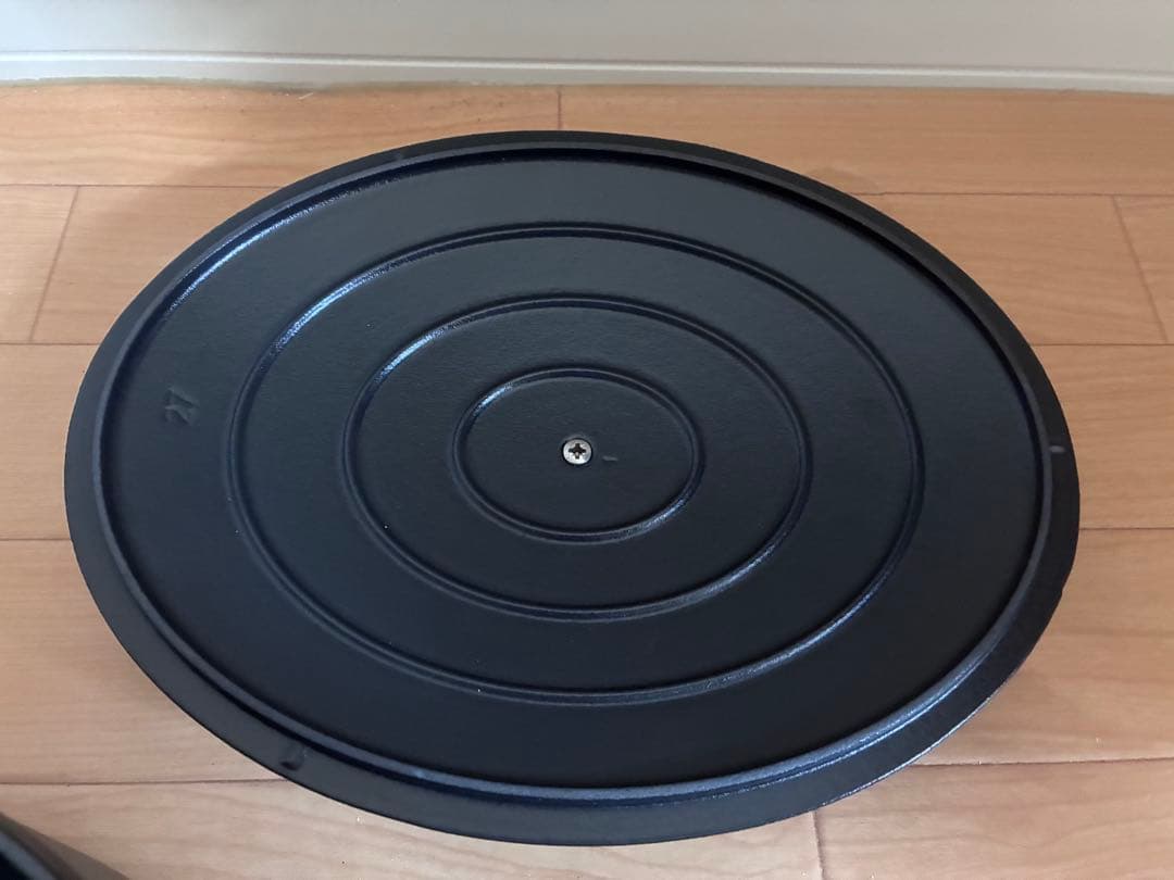 【新品未使用】　CHASSEUR シャスール　鋳鉄オーバル鍋 ブラック　（黒）