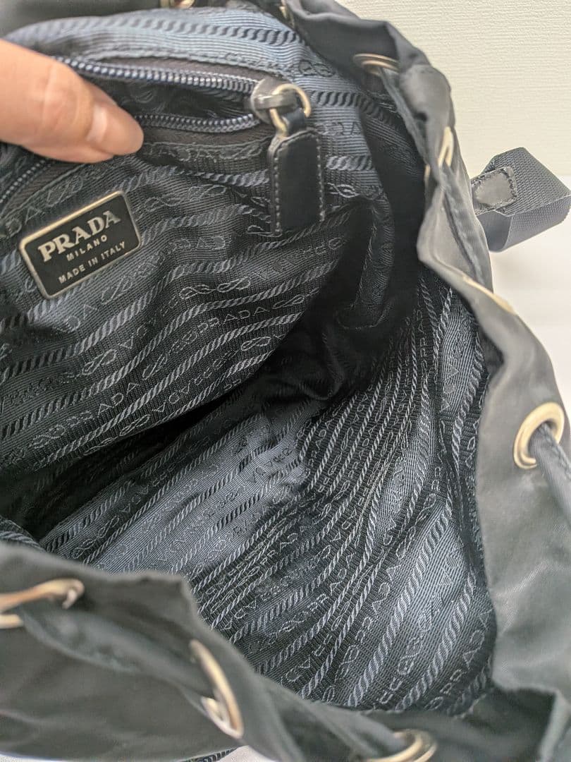 プラダリュック