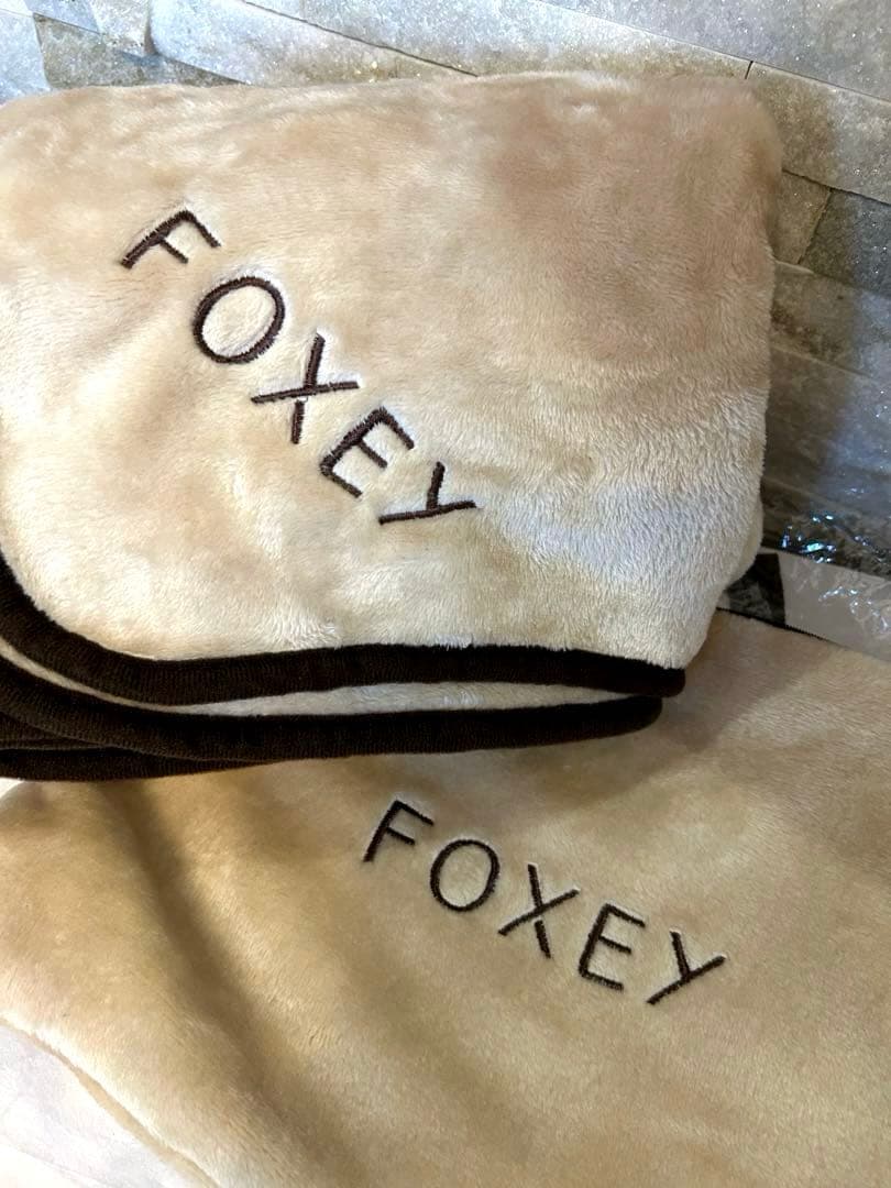 新品・未使用　FOXEY ブランケット　ハーフケット　キャメル　ノベルティ