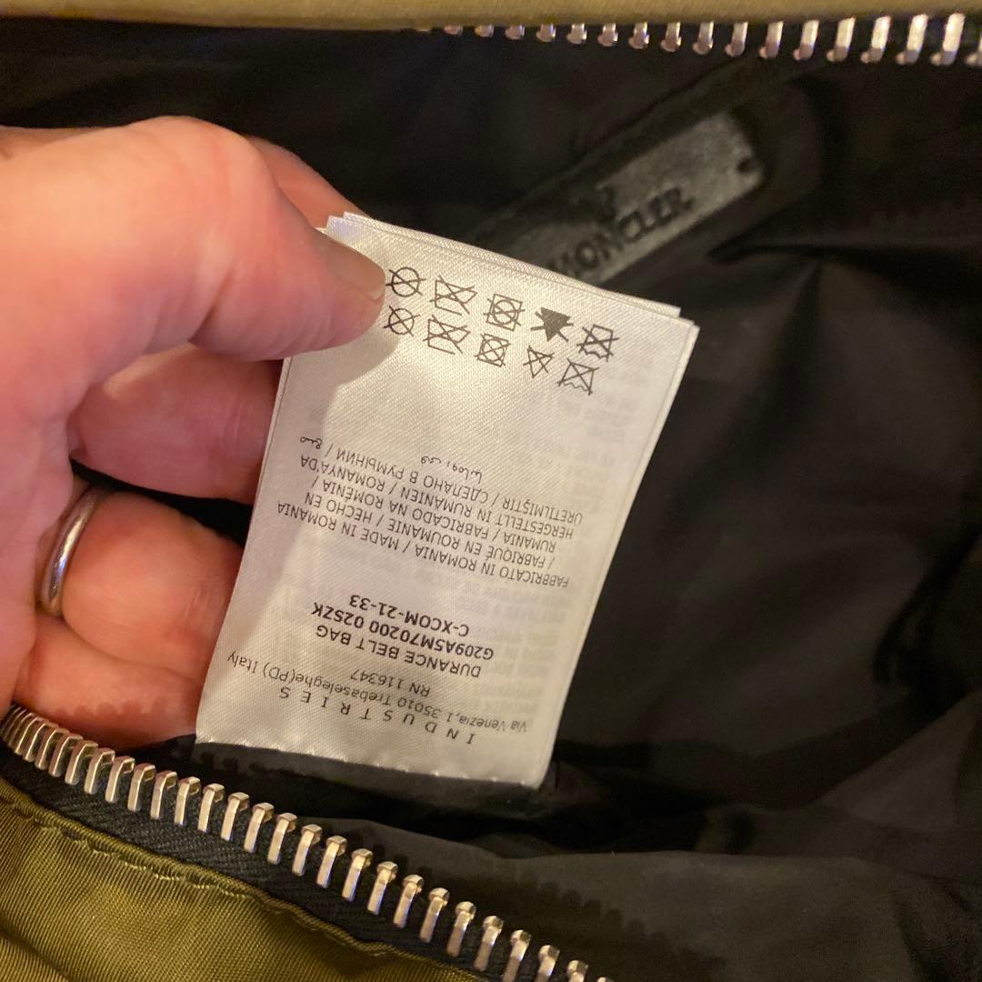 MONCLER ボディバッグ オリーブ色　未使用