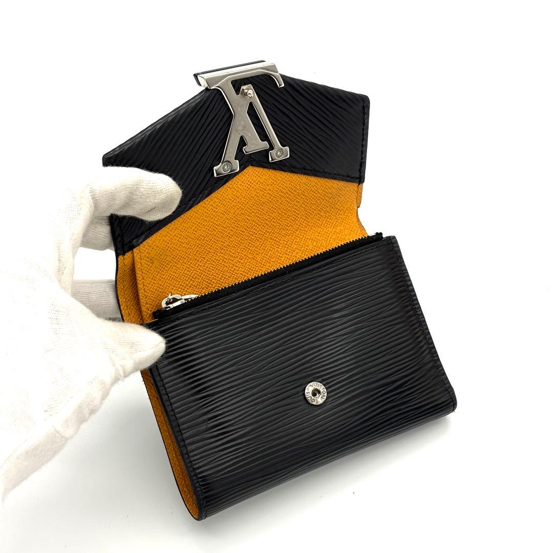 【超美品】ルイヴィトン エピ ヴィクトリーヌ 新型 三つ折り財布 ブラック 黒