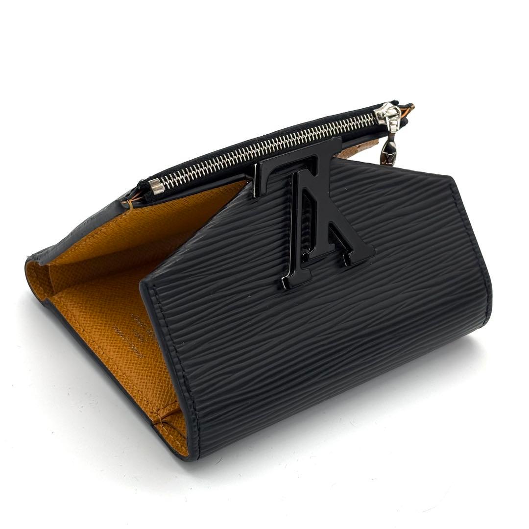 【超美品】ルイヴィトン エピ ヴィクトリーヌ 新型 三つ折り財布 ブラック 黒