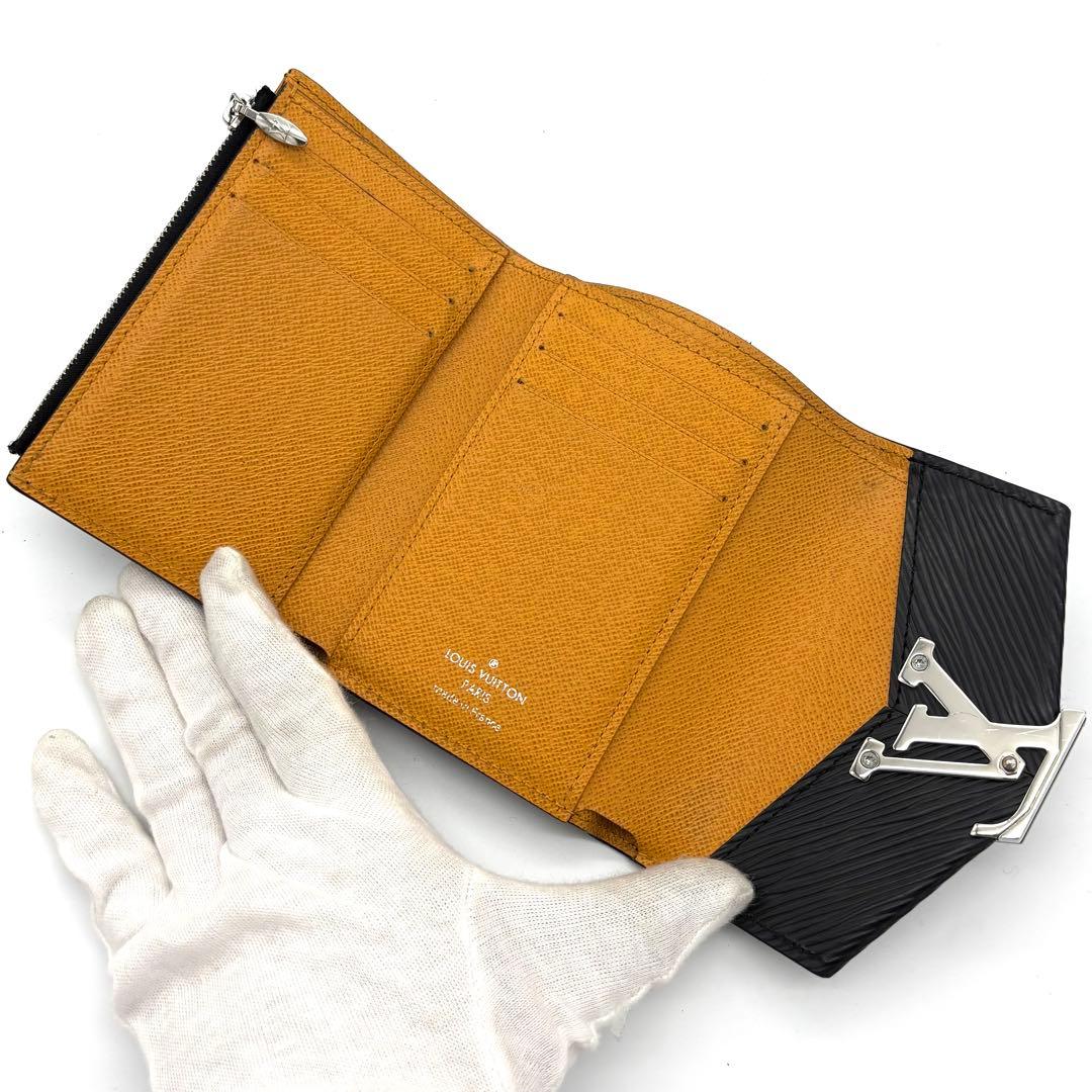 【超美品】ルイヴィトン エピ ヴィクトリーヌ 新型 三つ折り財布 ブラック 黒