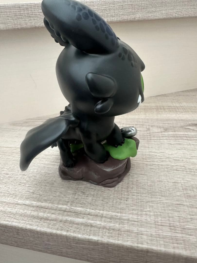 POP MART　ラブブ　ヒックとドラゴン