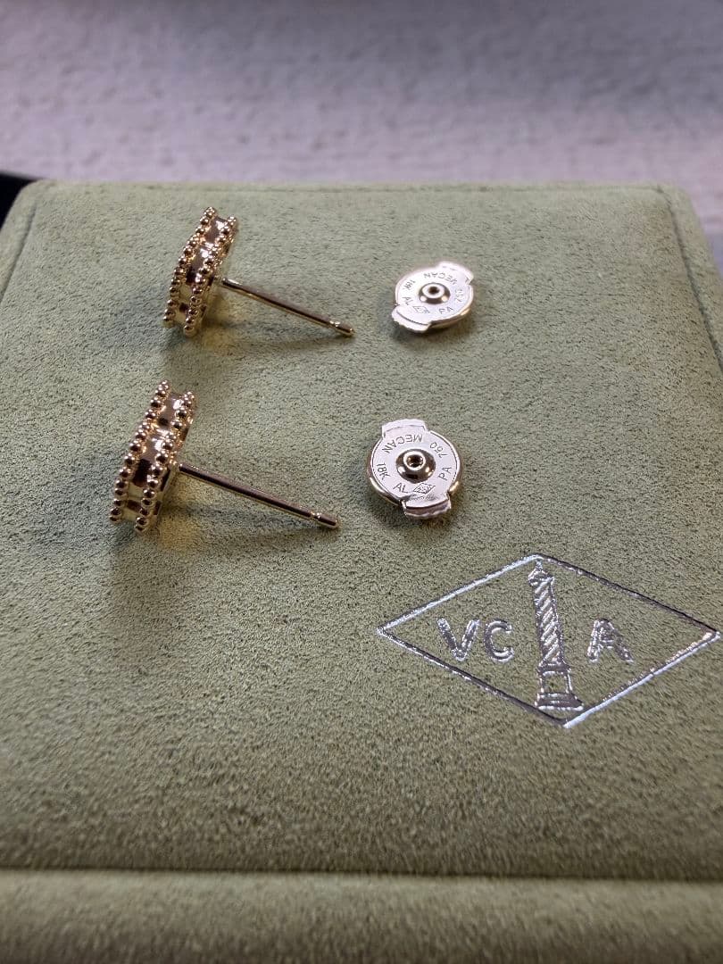 美品 ヴァンクリーフ&アーペル スウィート アルハンブラ ピアス カーネリアン