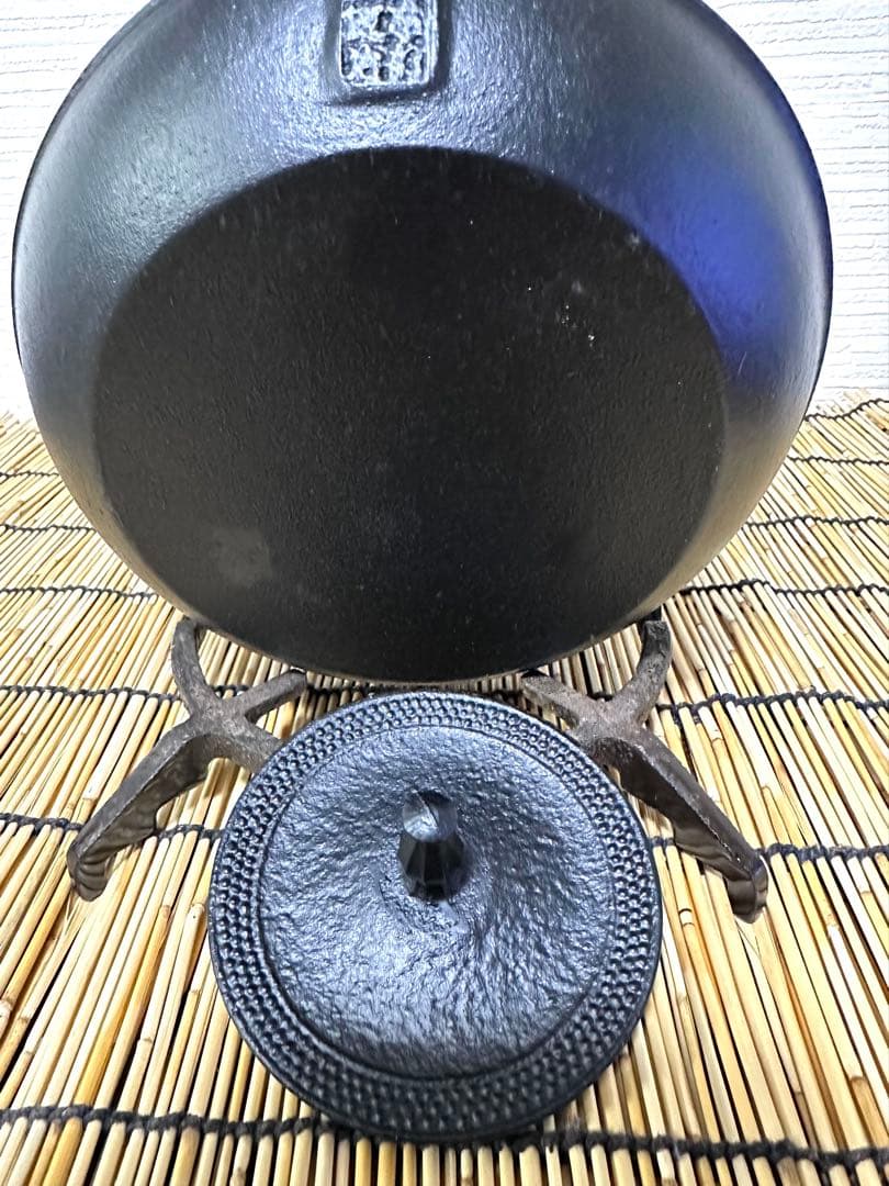 未使用品、栞付　南部盛榮堂ＯＩＧＥＮ造　平形アラレ　メーカー保証ＩＨ対応品